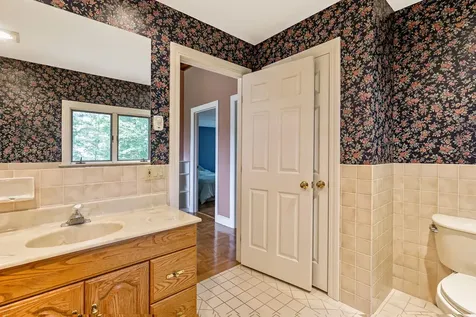 81 Top Deck Lane Newport Town VT 05857