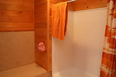 81 Top Deck Lane Newport Town VT 05857