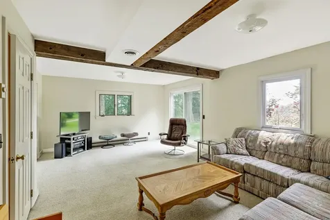 81 Top Deck Lane Newport Town VT 05857