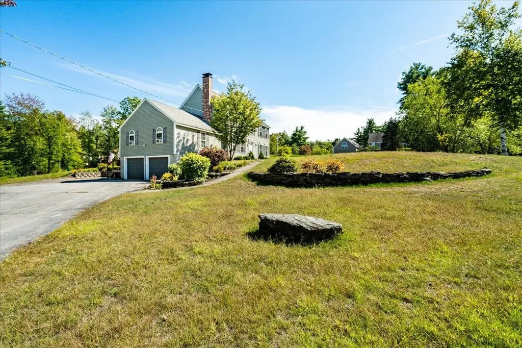 44 Pheasant Run Drive Chester NH 03036