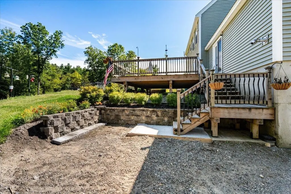 44 Pheasant Run Drive Chester NH 03036