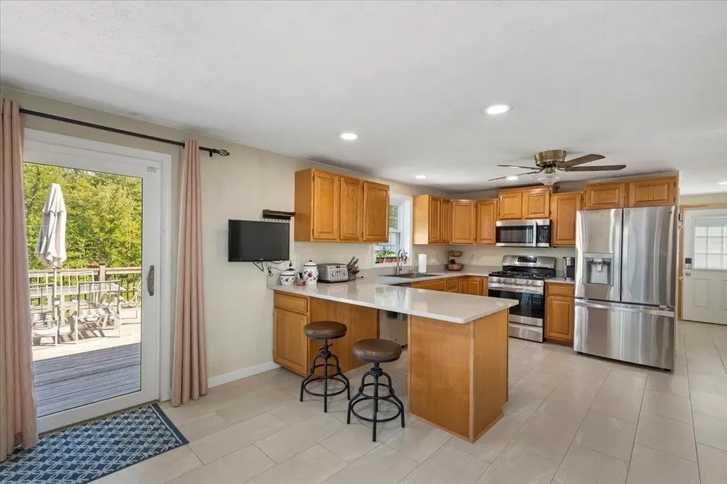 44 Pheasant Run Drive Chester NH 03036