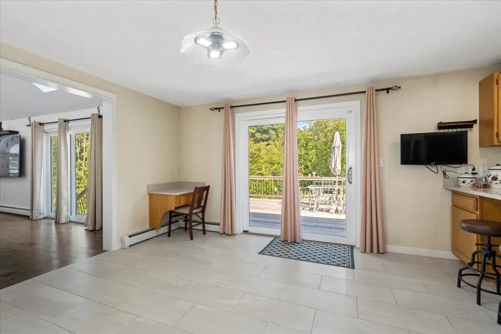 44 Pheasant Run Drive Chester NH 03036