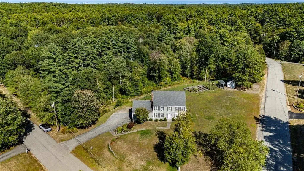 44 Pheasant Run Drive Chester NH 03036