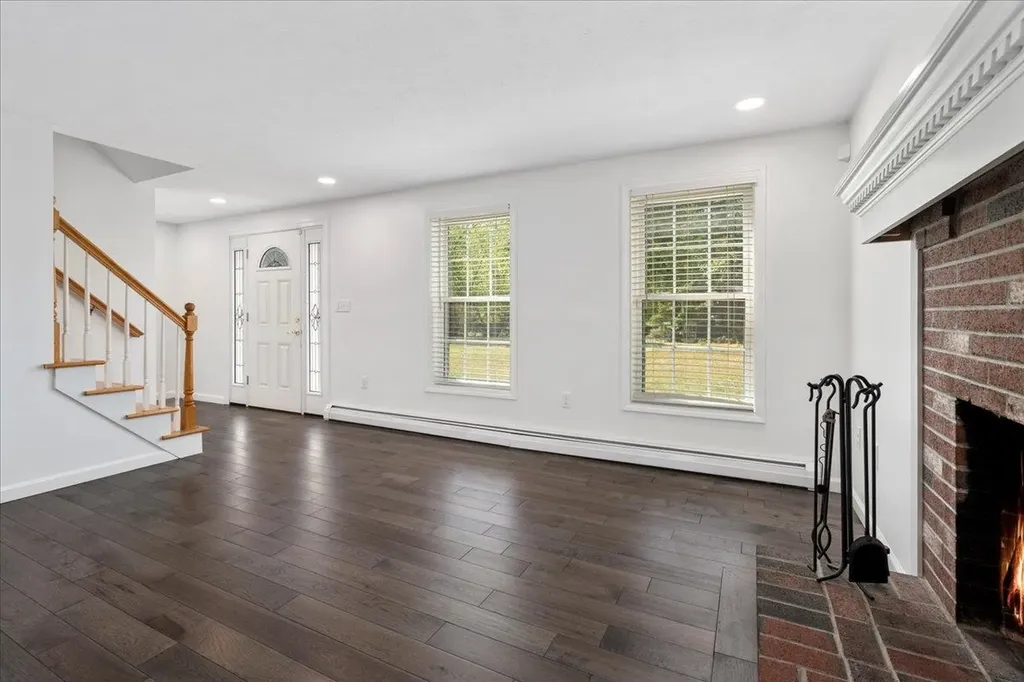 44 Pheasant Run Drive Chester NH 03036