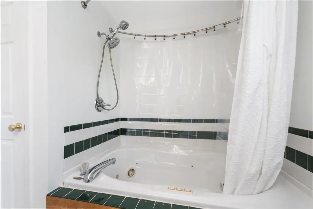 44 Pheasant Run Drive Chester NH 03036