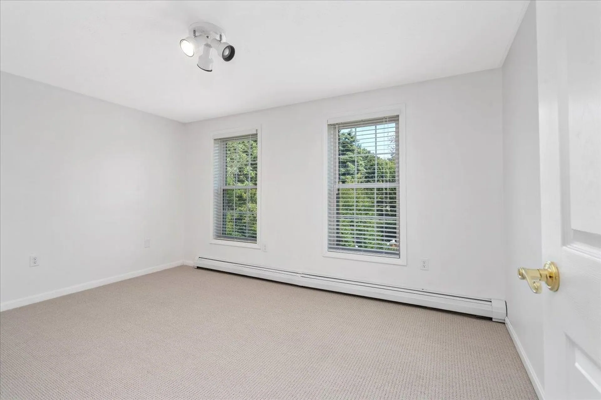 44 Pheasant Run Drive Chester NH 03036