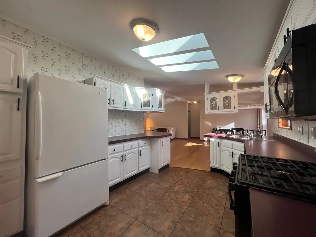 16 Bennett Way Newmarket NH 03857