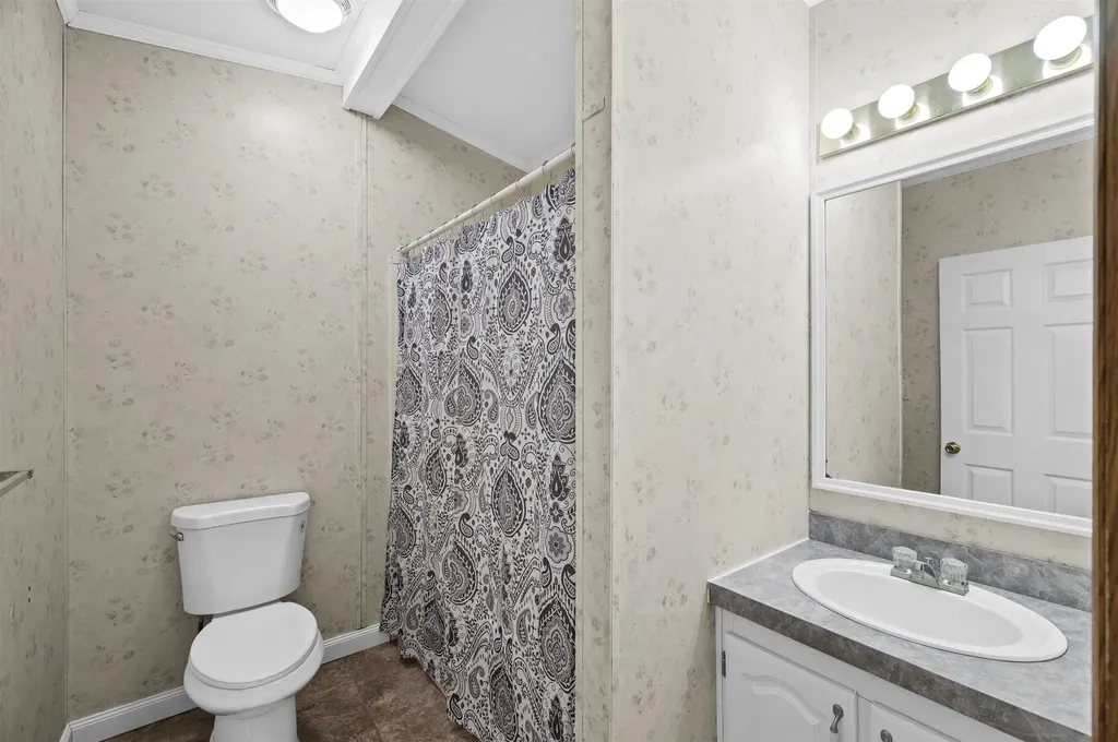 16 Bennett Way Newmarket NH 03857