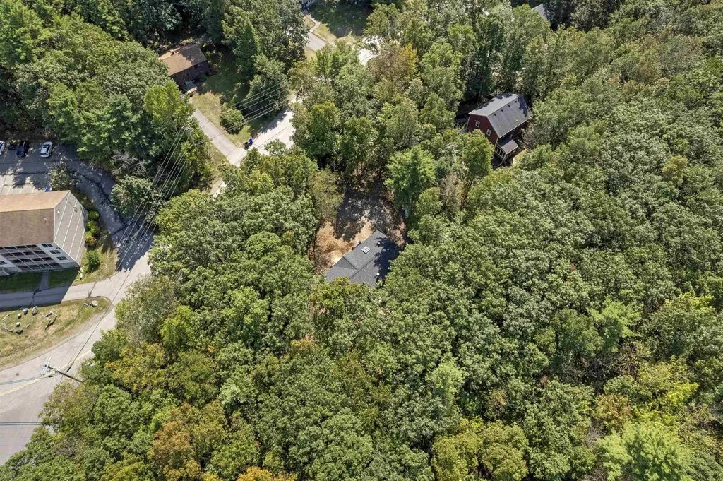 16 Bennett Way Newmarket NH 03857