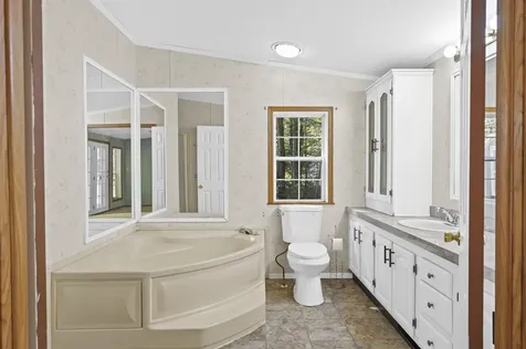 16 Bennett Way Newmarket NH 03857