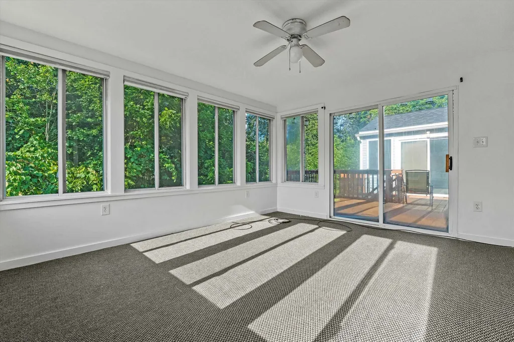 90L Derryfield Road Derry NH 03038