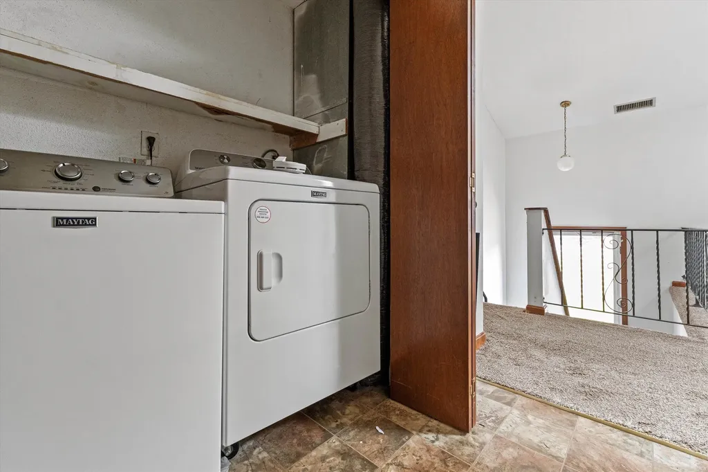 90L Derryfield Road Derry NH 03038