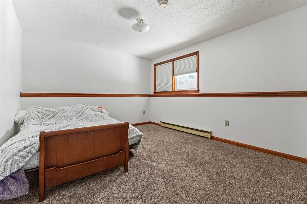 90L Derryfield Road Derry NH 03038