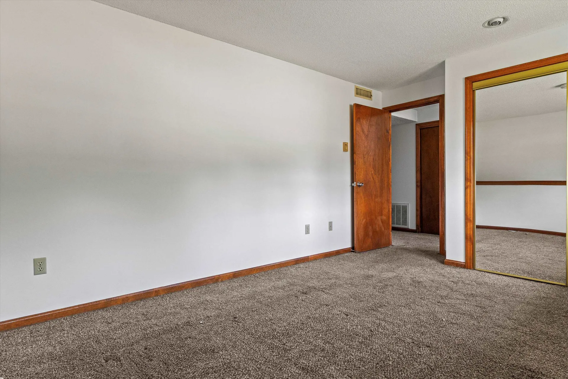 90L Derryfield Road Derry NH 03038