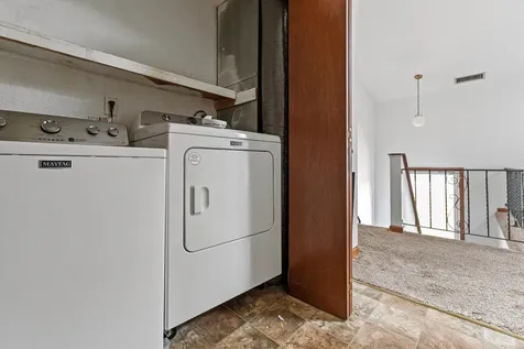 90L Derryfield Road Derry NH 03038