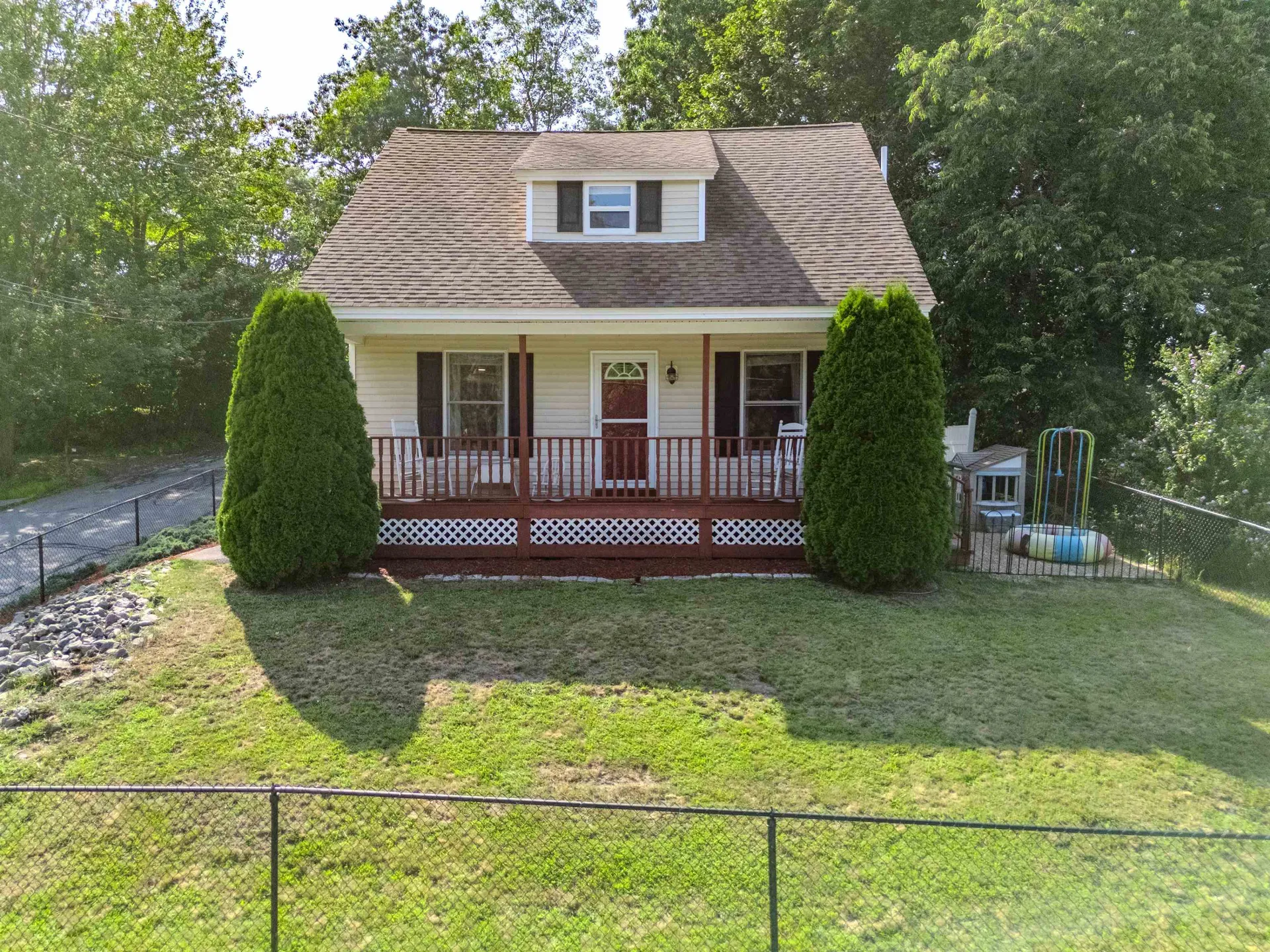 33 Millville Street Salem NH 03079