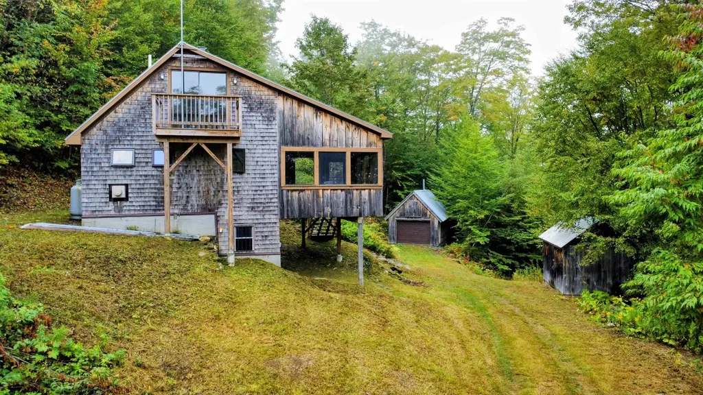 3781 Maplewood Road Corinth VT 05039