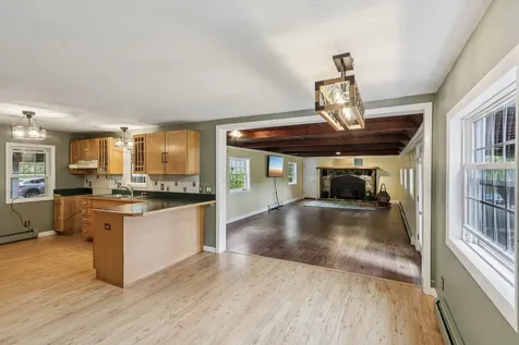 60 Ledge Farm Road Nottingham NH 03290