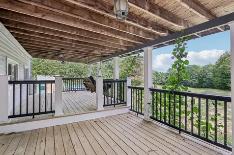 60 Ledge Farm Road Nottingham NH 03290