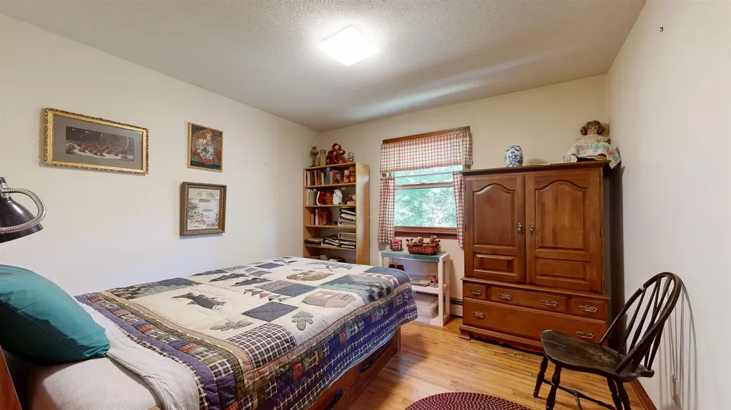 93 Hanley Lane Jericho VT 05465