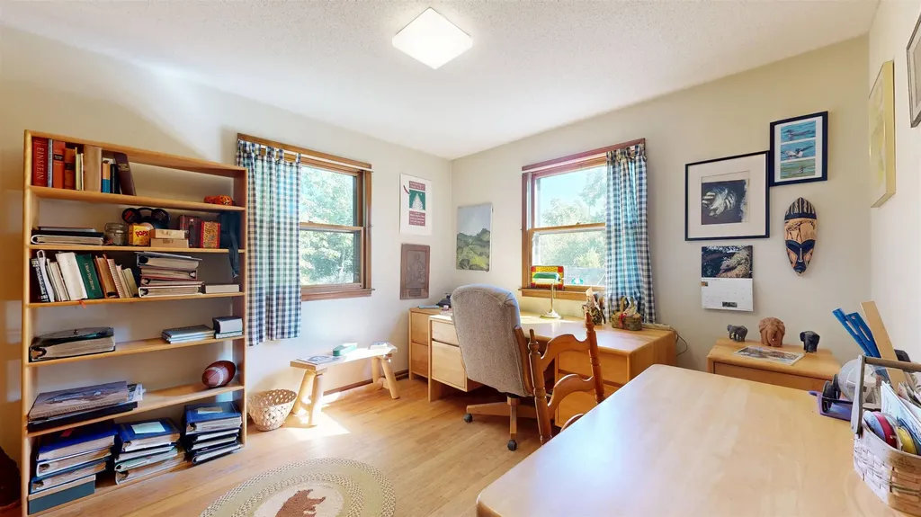 93 Hanley Lane Jericho VT 05465