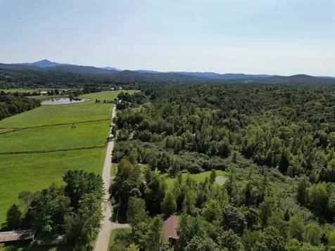 93 Hanley Lane Jericho VT 05465