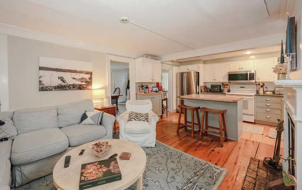 89 Old Henniker Road Hopkinton NH 03229