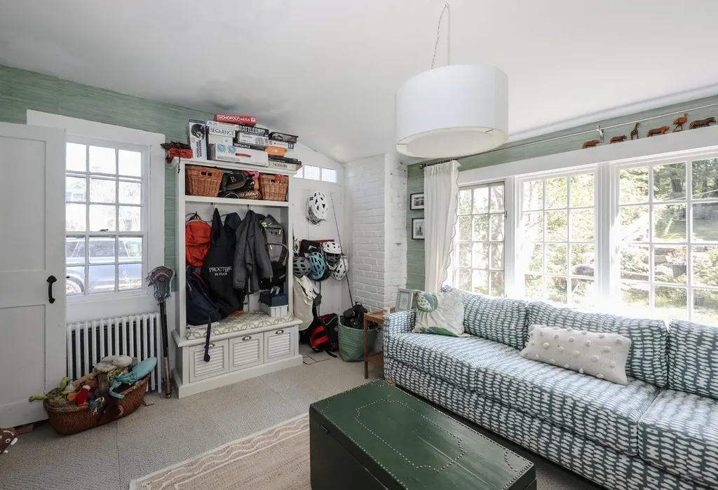 89 Old Henniker Road Hopkinton NH 03229