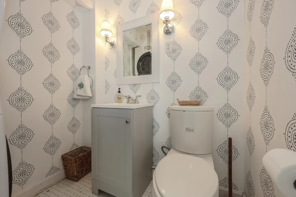 89 Old Henniker Road Hopkinton NH 03229