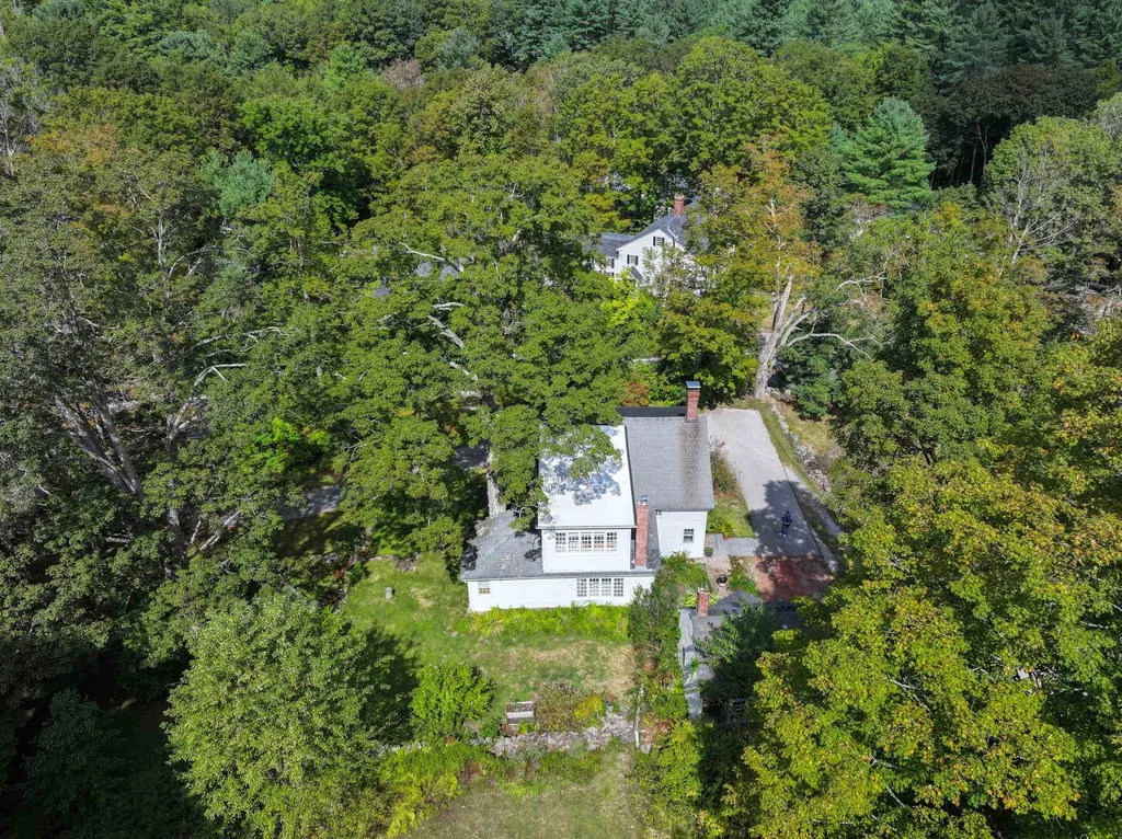 89 Old Henniker Road Hopkinton NH 03229