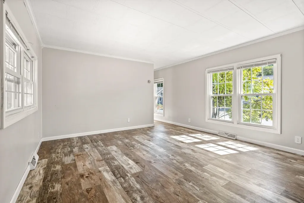 3 Friendship Drive Salem NH 03079