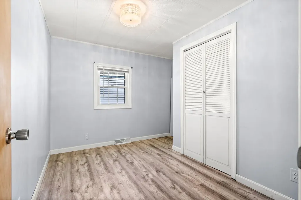 3 Friendship Drive Salem NH 03079