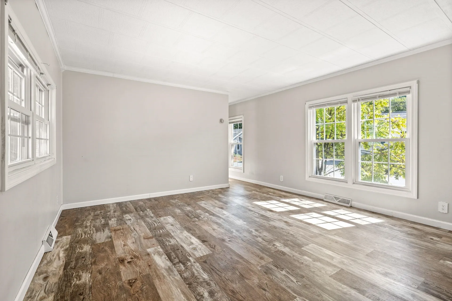 3 Friendship Drive Salem NH 03079