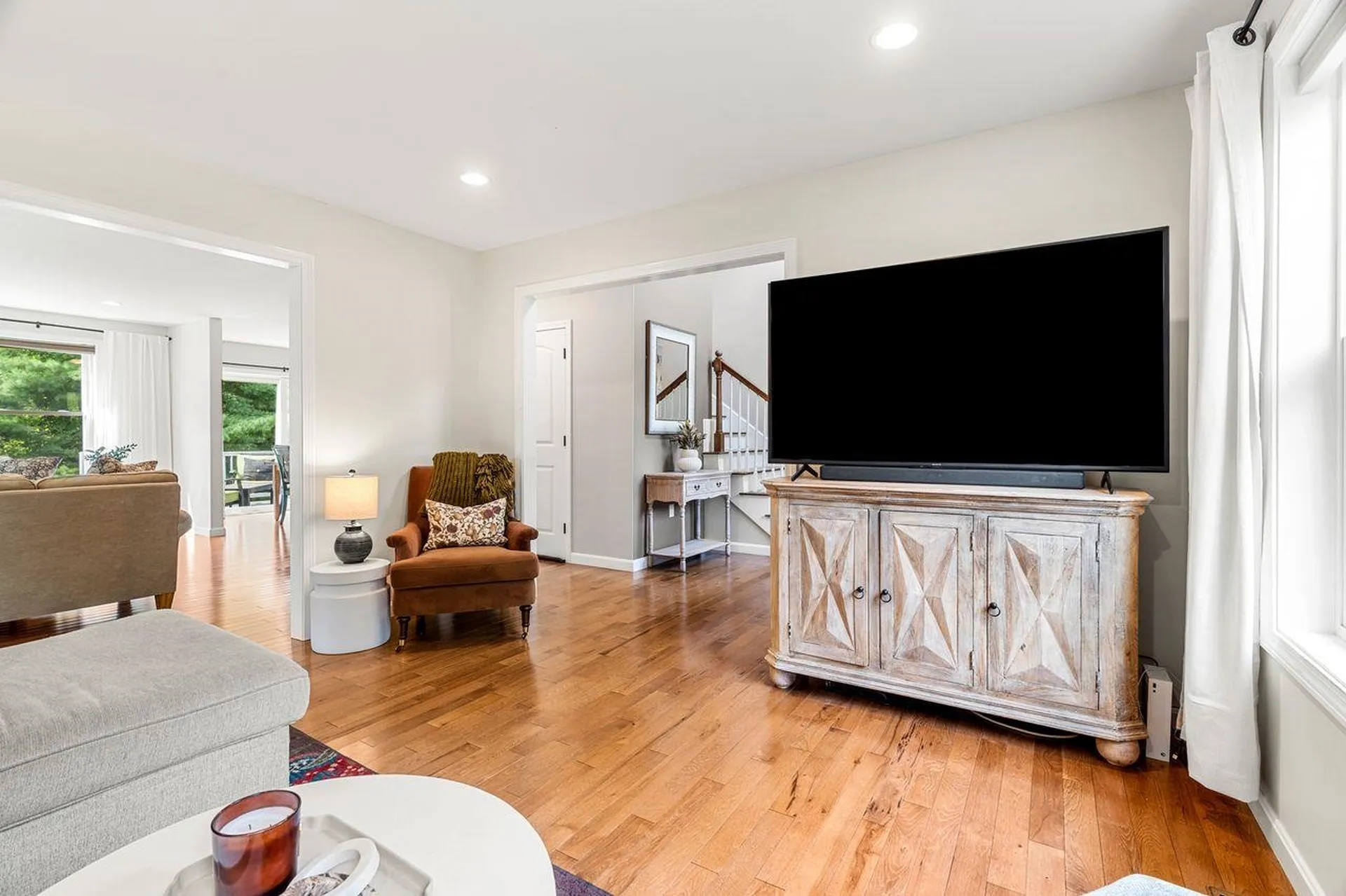 48 South Road East Kingston NH 03827