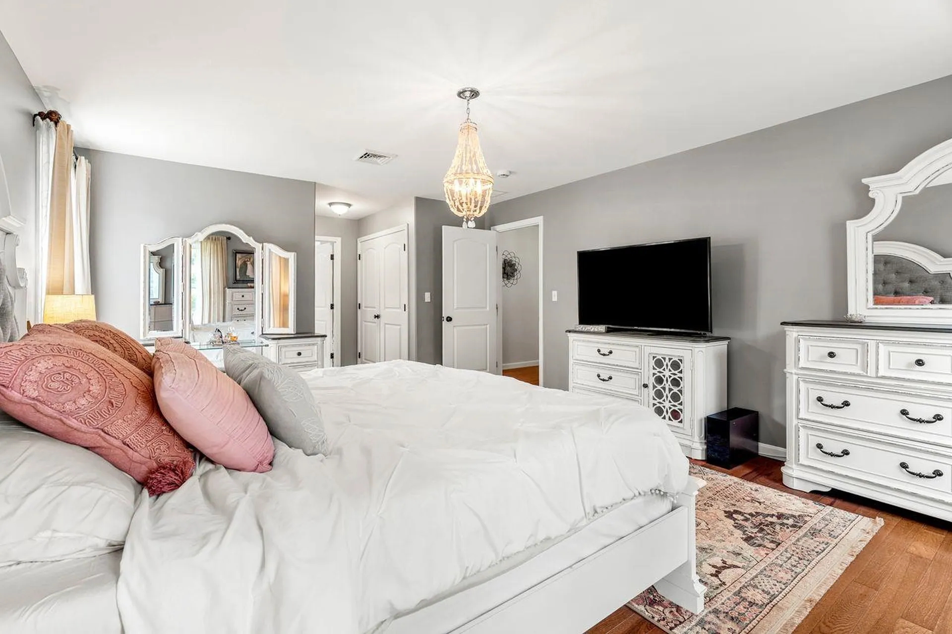 48 South Road East Kingston NH 03827