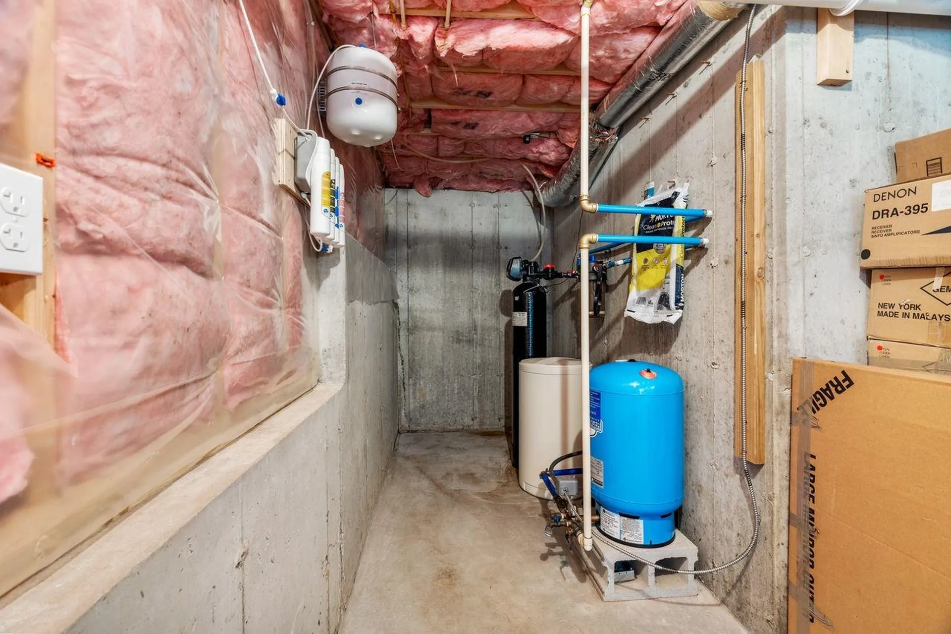 48 South Road East Kingston NH 03827