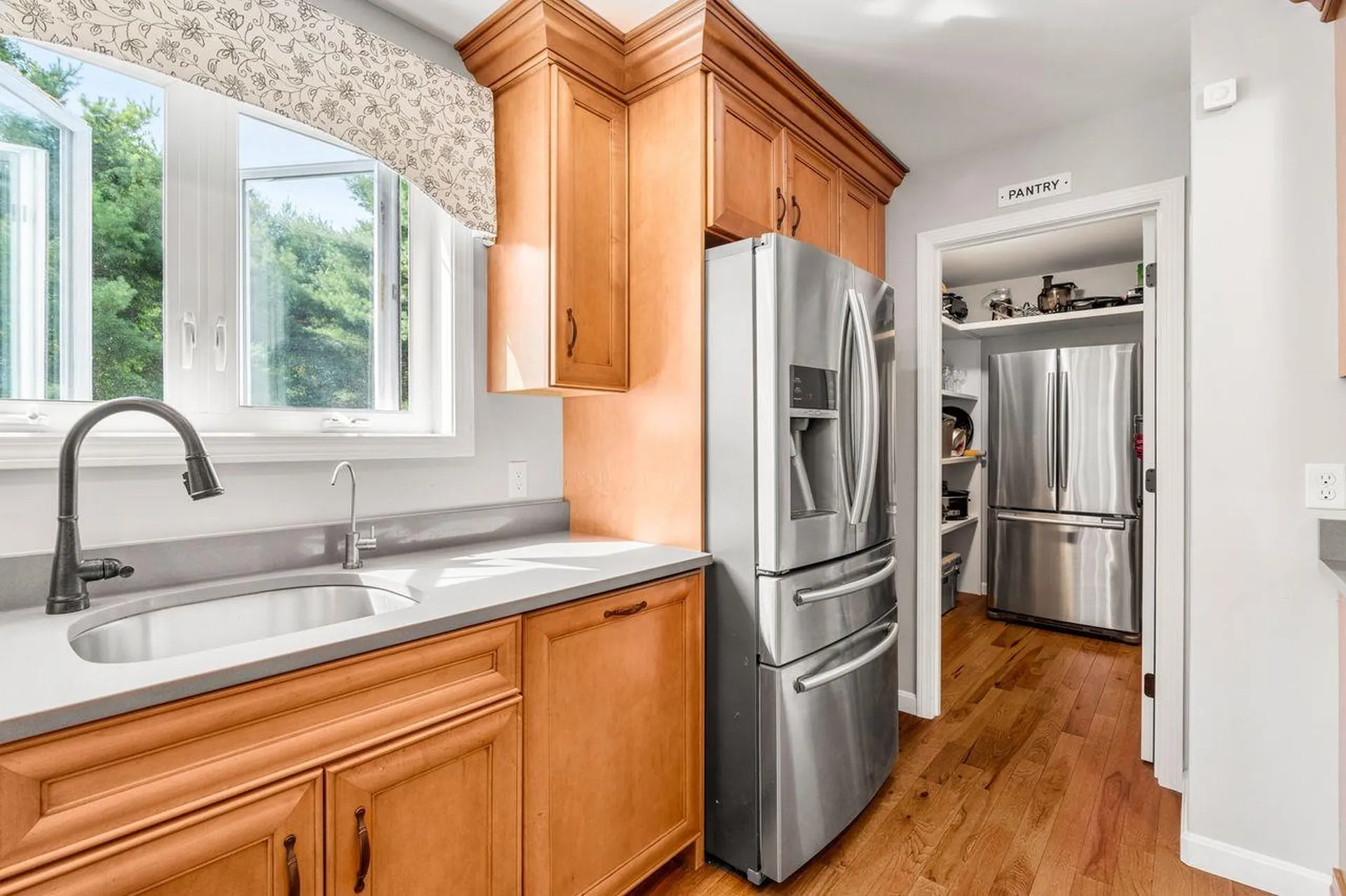 48 South Road East Kingston NH 03827