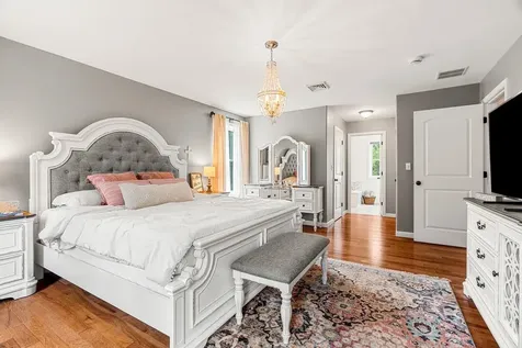 48 South Road East Kingston NH 03827