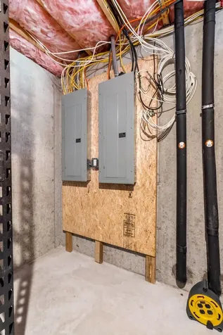 48 South Road East Kingston NH 03827