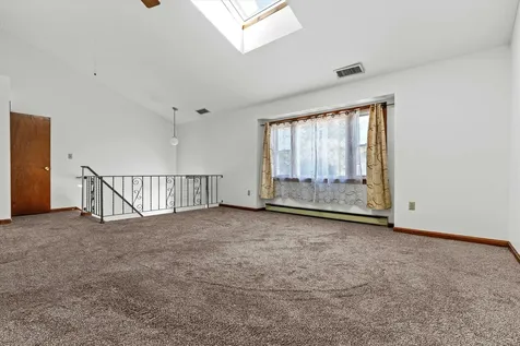 90L Derryfield Road Derry NH 03038