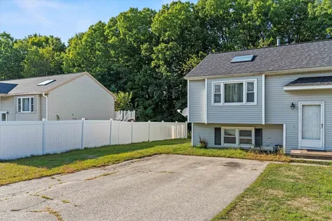 90L Derryfield Road Derry NH 03038