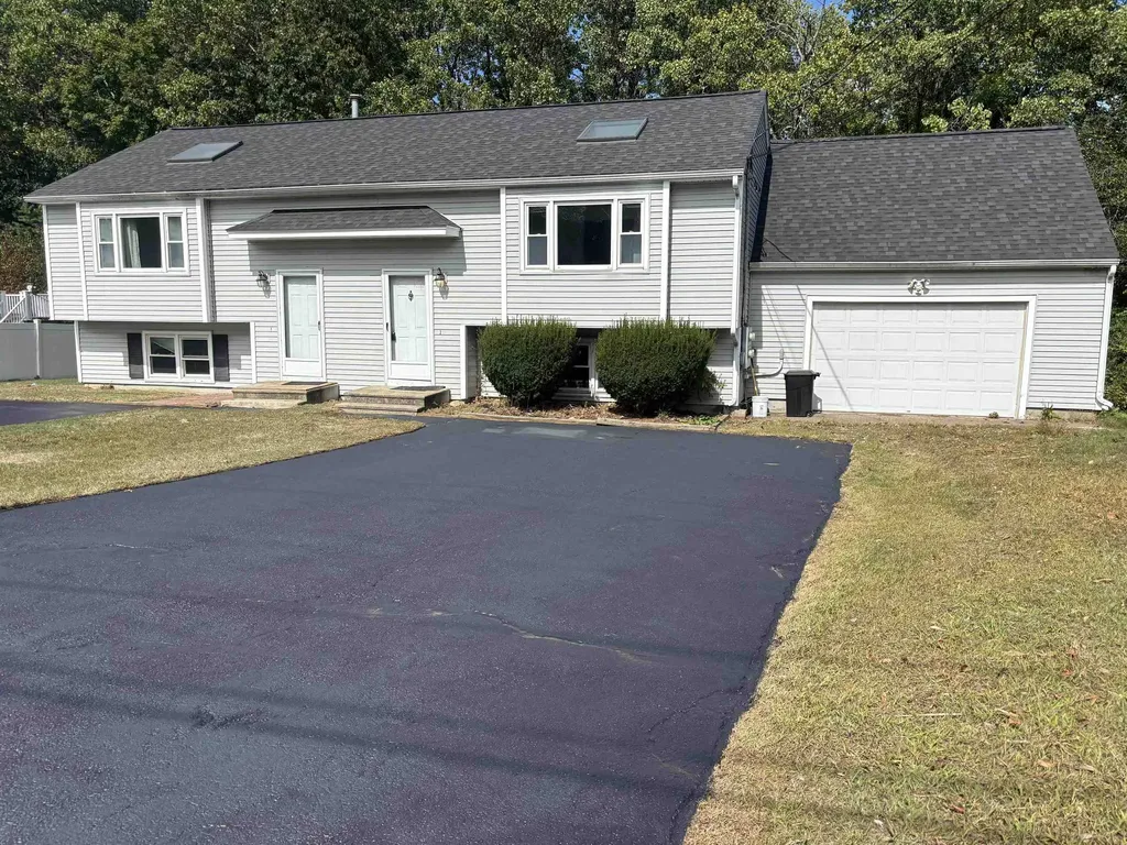 90R Derryfield Road Derry NH 03038