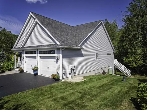 4 Madelyn Drive Dover NH 03820