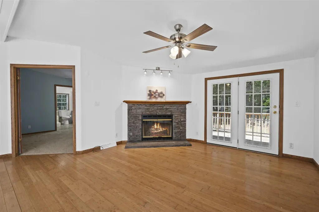 16 Bennett Way Newmarket NH 03857