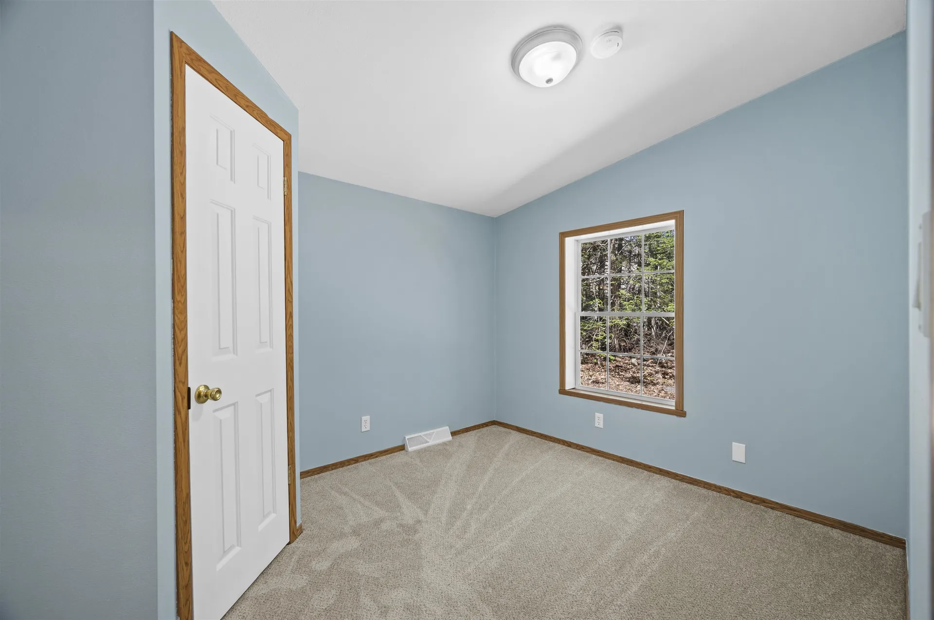 16 Bennett Way Newmarket NH 03857