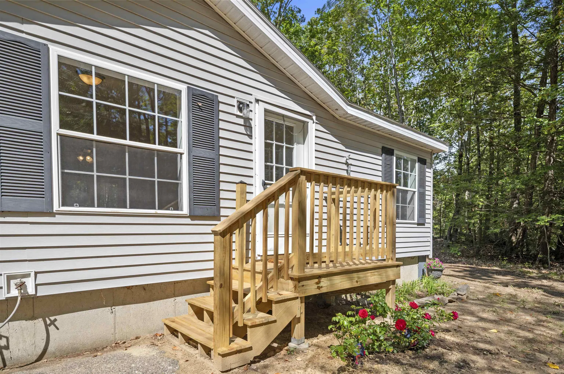 16 Bennett Way Newmarket NH 03857