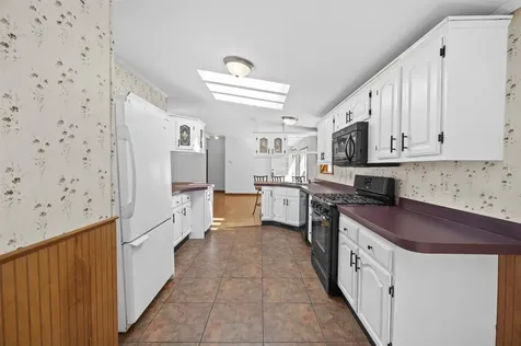 16 Bennett Way Newmarket NH 03857