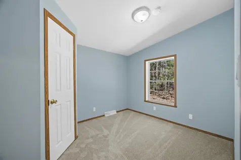 16 Bennett Way Newmarket NH 03857