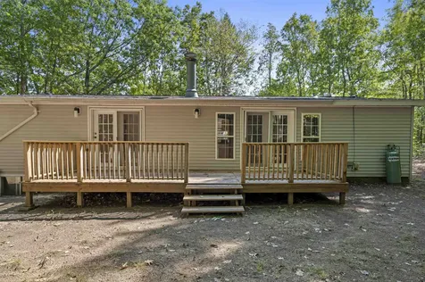 16 Bennett Way Newmarket NH 03857